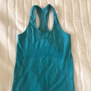 Lululemon tank